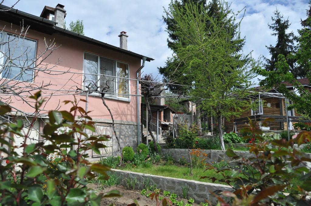 Holiday Home Vilata Kŭrdzhali Dış mekan fotoğraf